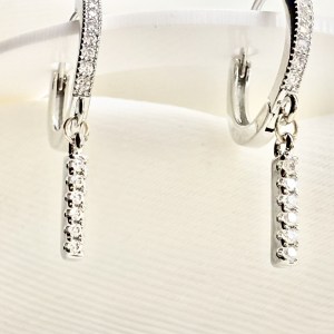 Silver Gleaming Drops